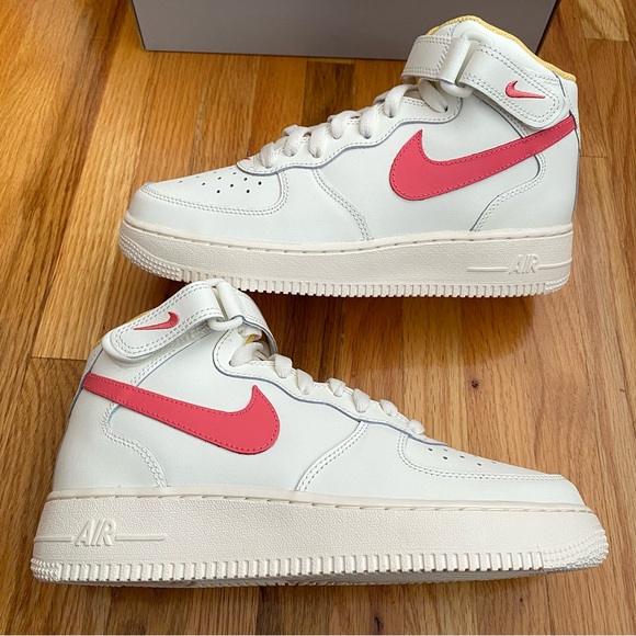 Nike Air Force 1 Mid Women’s Sneakers - Picture 6 of 6